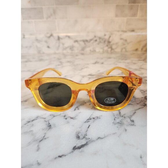 Yellow Streetwise Sunglasses With UV 400 Protection - Picture 1 of 4